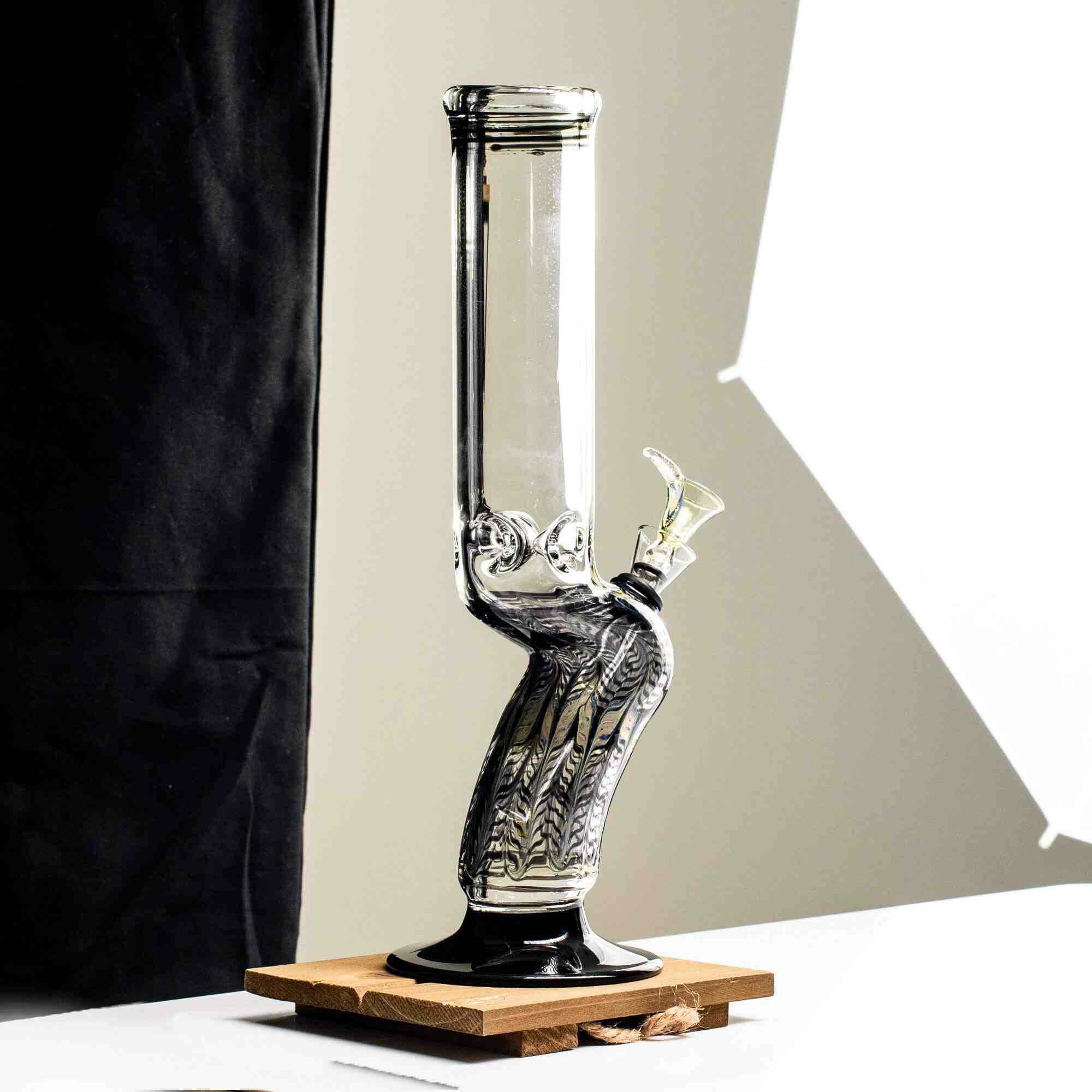 Black 14" Bend Bong Fat Buddha Glass