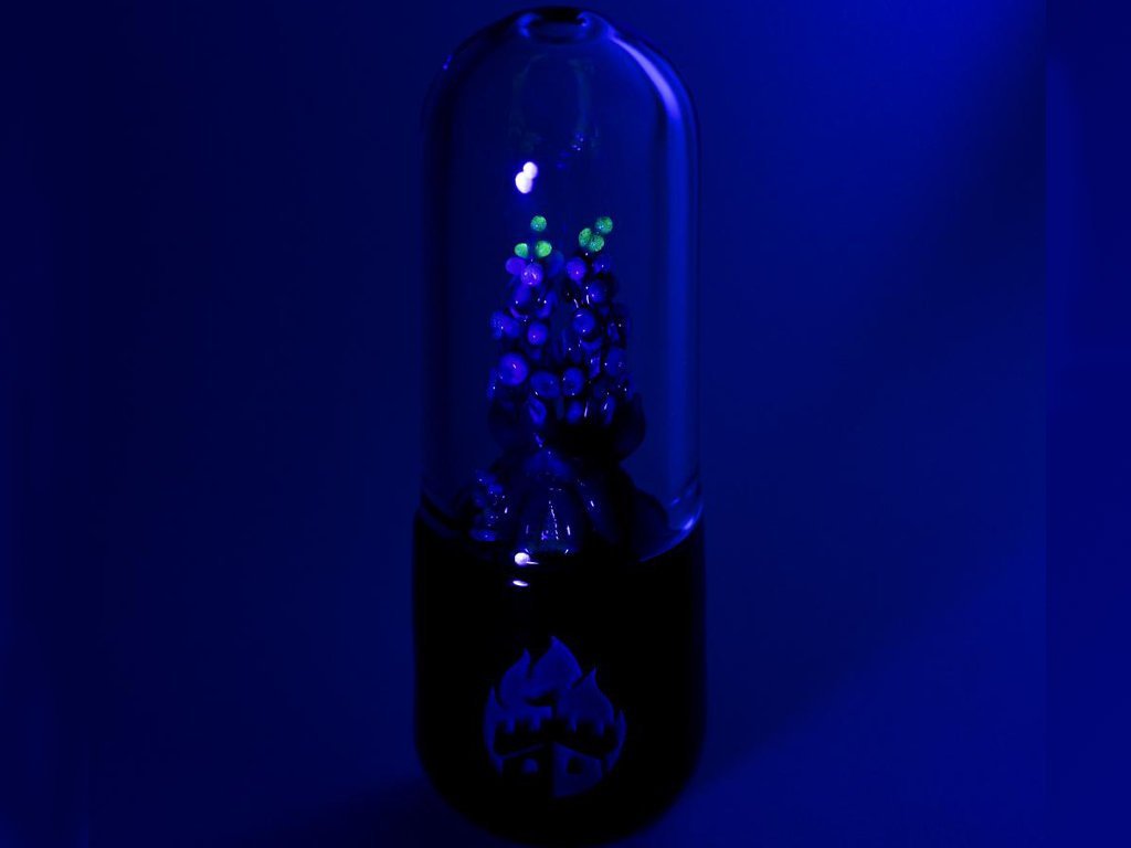 UV Purple Fox Glove Pipe Fat Buddha Glass