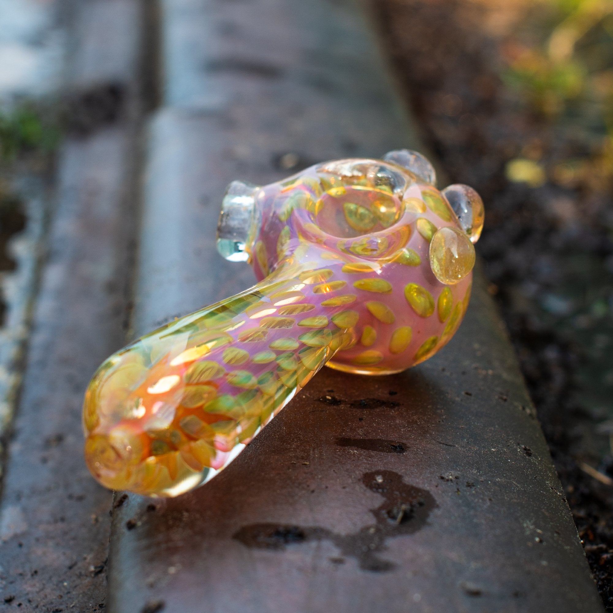 Floating Gold Dots Pipe Fat Buddha Glass