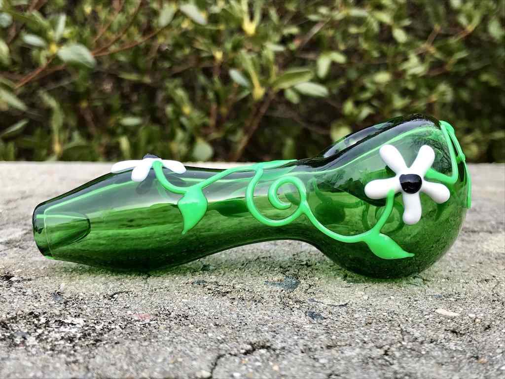 Fat Buddha Glass Pipe Glow in the Dark Garden Ivy Pipe