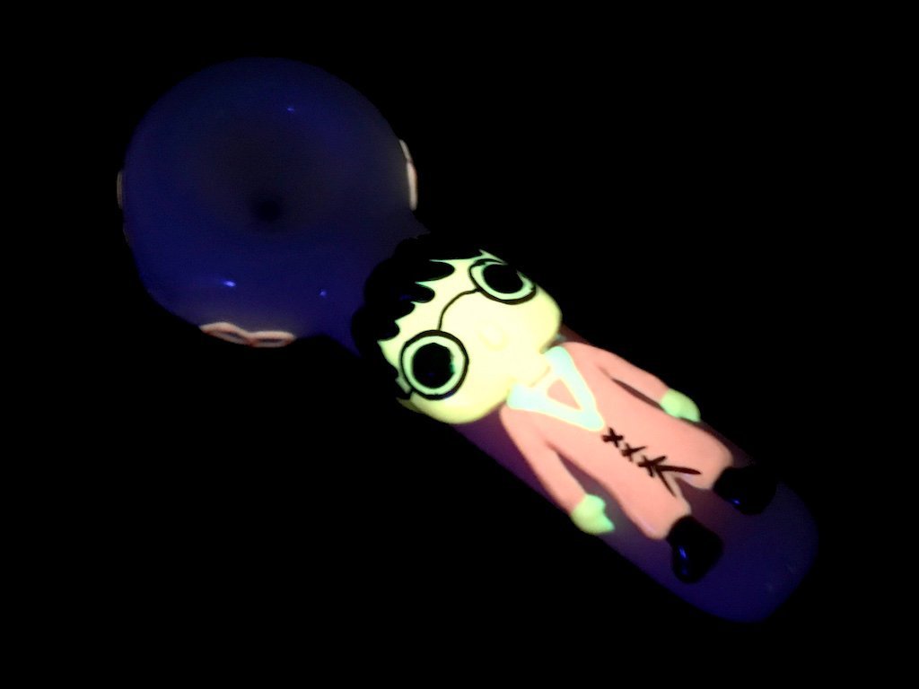 Harry Potter Glow in the Dark Pipe