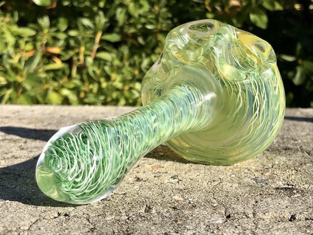 Triple Bowl Party Pipe