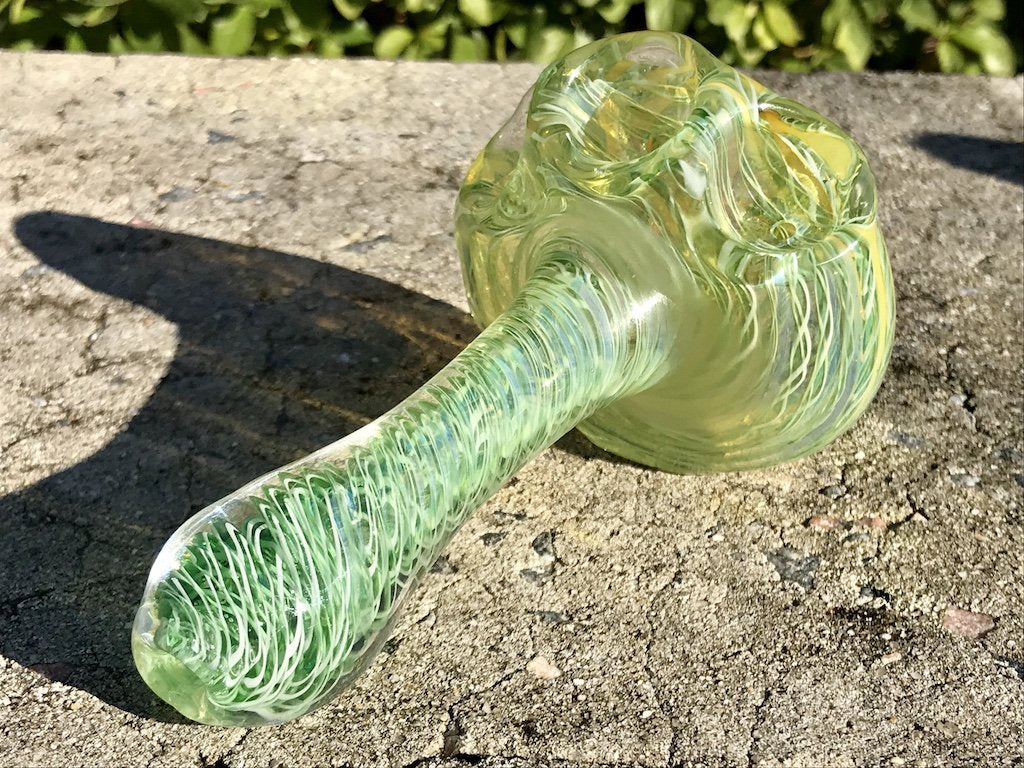 Triple Bowl Party Pipe