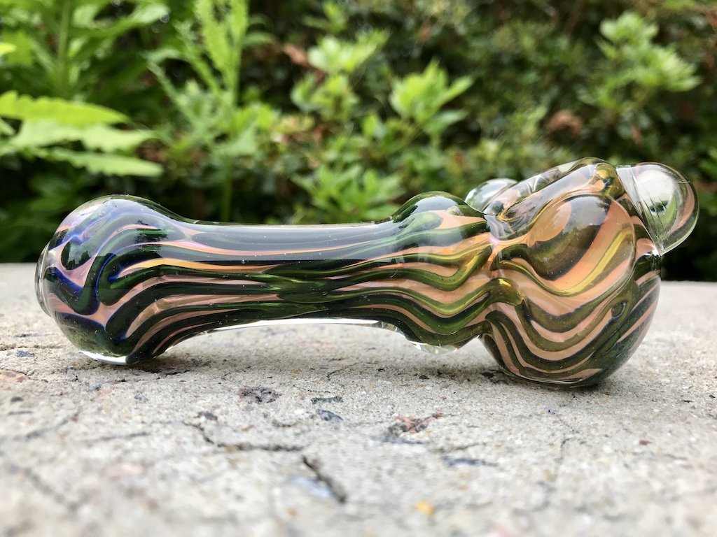 Fat Buddha Glass Pipe Color Changing Gold Glass Pipe