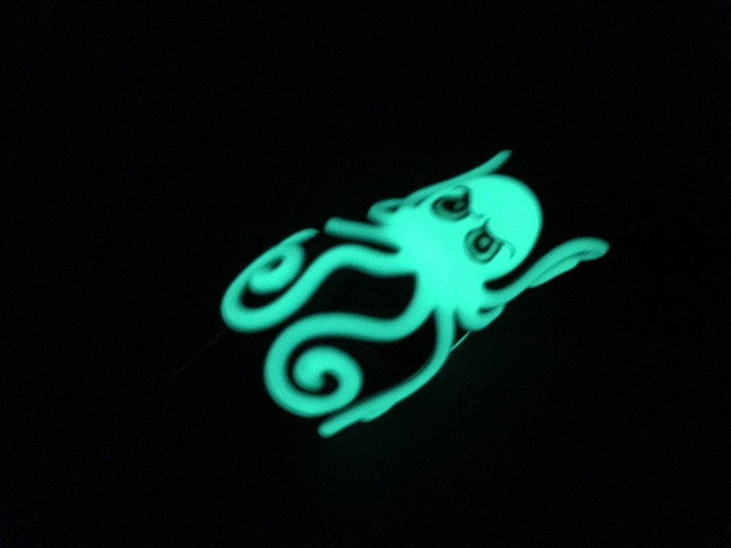 Glow in the Dark Octopus Pipe