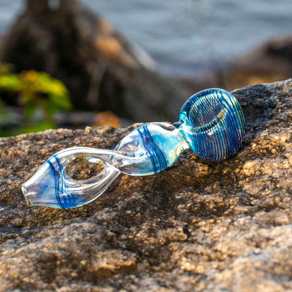 glass tobacco pipe Unicorn Purple Glass (handmade) Mystery Glass Pipes Smoking Hand
