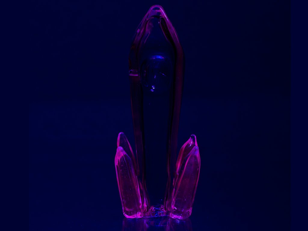 UV Lucy Crystals Pipe